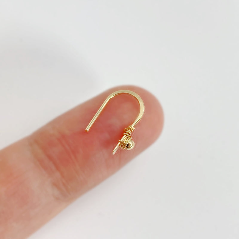 Kleine oorbellen - 14K gold filled - Met kraaltje