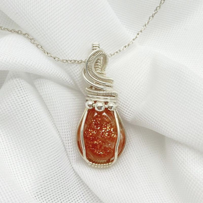 Sterling Zilveren Wire Wrap Hanger Met Zonnesteen