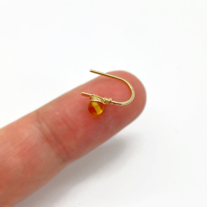 Kleine Gouden Oorbellen Met Barnsteen