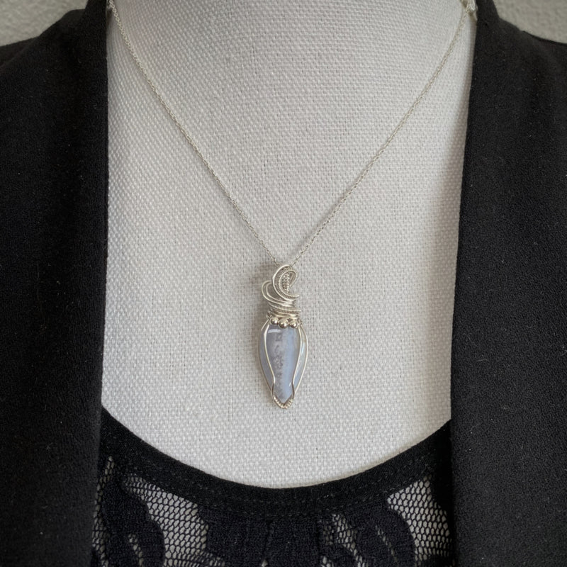 Zilveren Hanger Met Chalcedoon