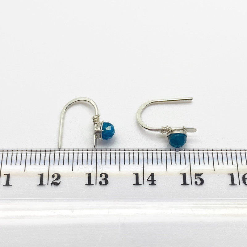 Zilveren Oorbelletjes Met Blauwe Apatiet