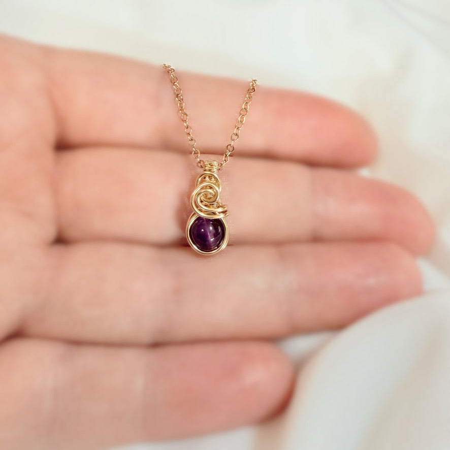 Kleine sierlijke amethist hanger van 14k gold filled