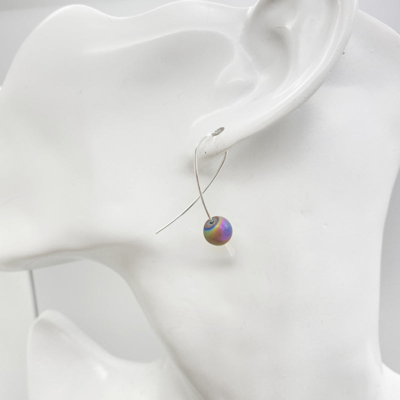 Sterling Zilver Confetti Oorbellen Met Regenboog Hematiet
