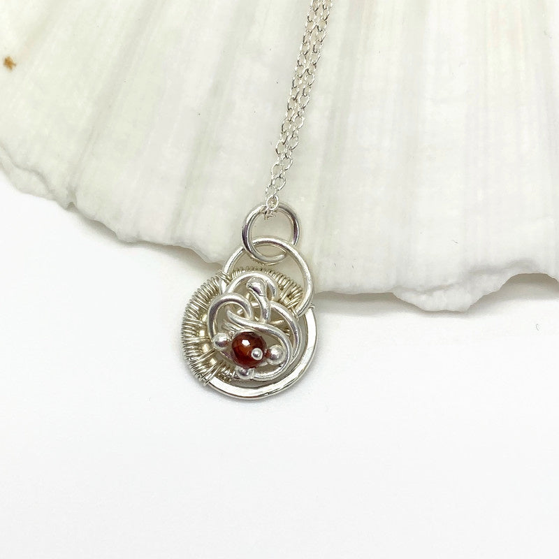 Januari Ketting Met Granaat