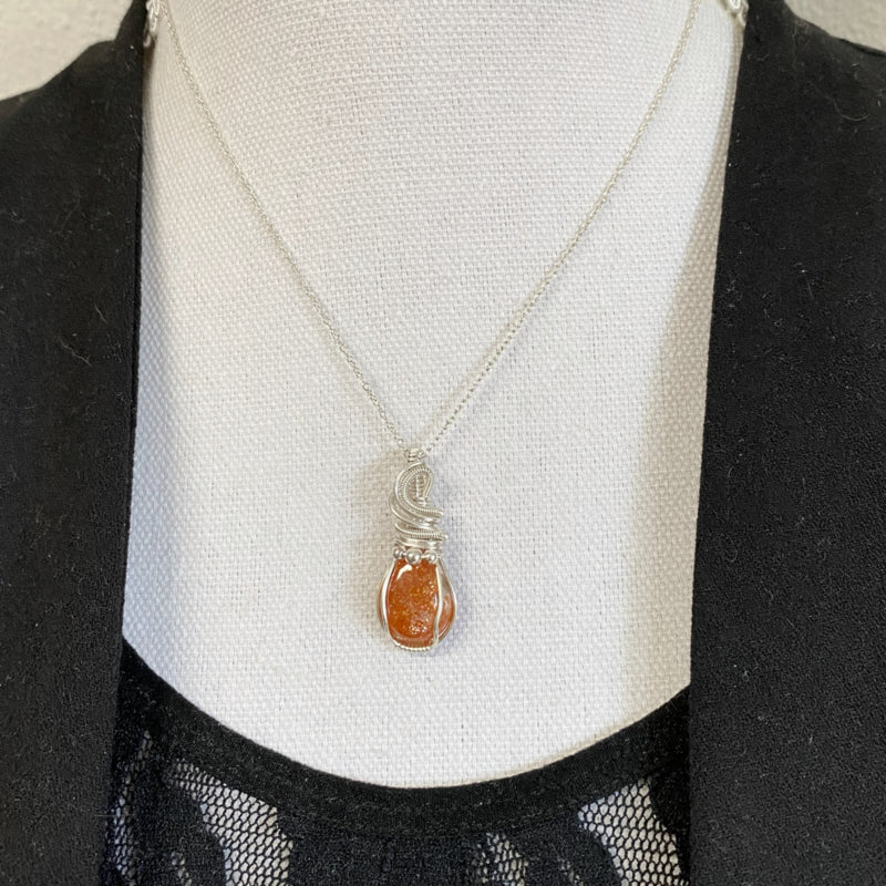 Sterling Zilveren Wire Wrap Hanger Met Zonnesteen