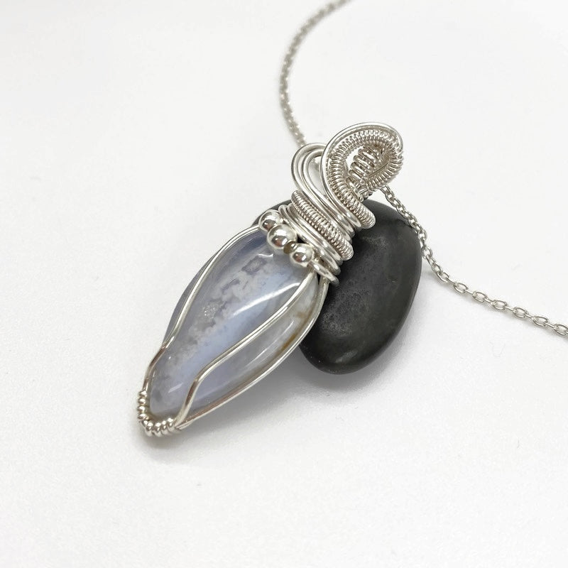 Zilveren Hanger Met Chalcedoon
