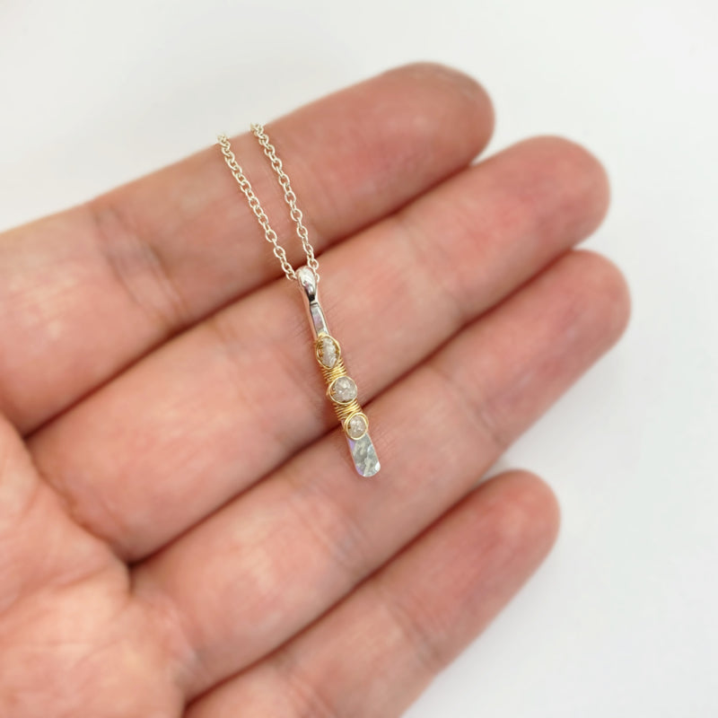 Diamanten Collier Met Lichtgrijze Ruwe Diamantjes