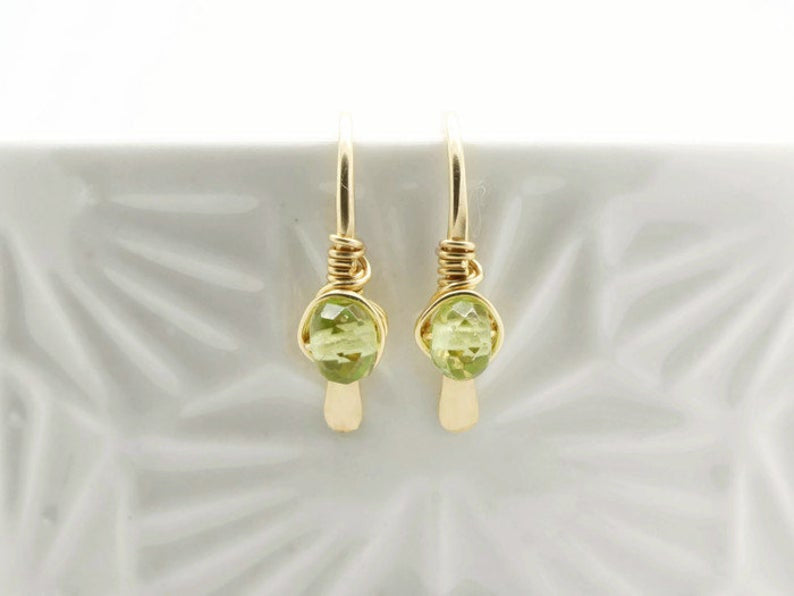 Kleine oorbellen - 14K gold filled - Met Peridoot edelsteen