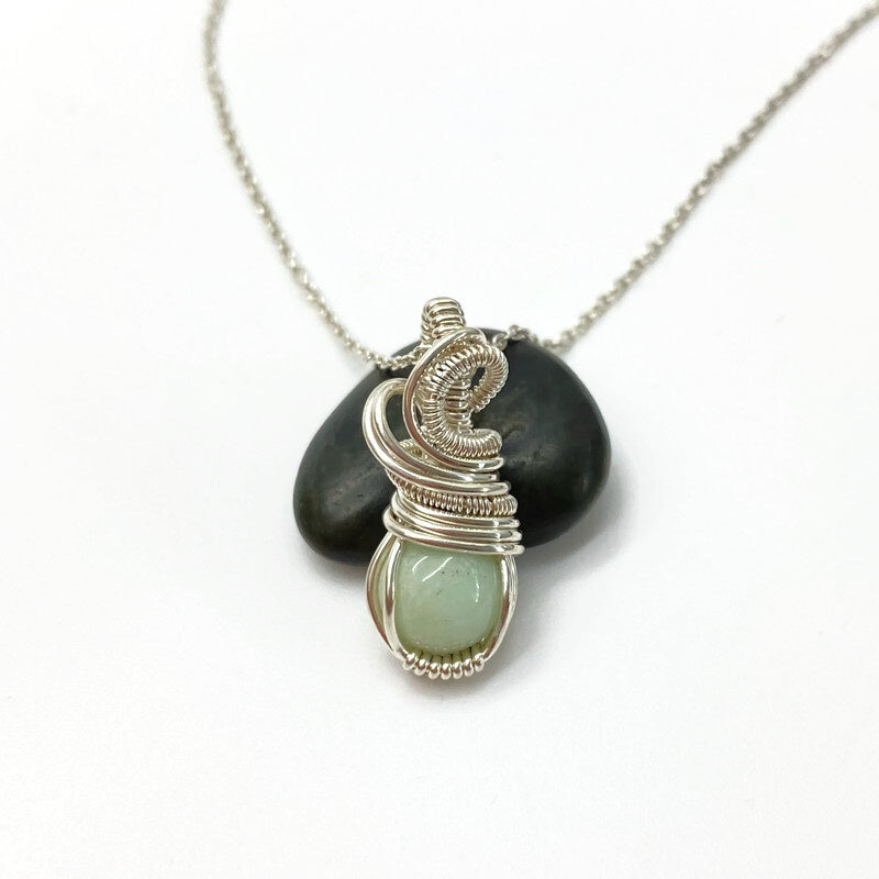 Sterling Zilveren Wire Wrap Hangertje Met Chrysopraas