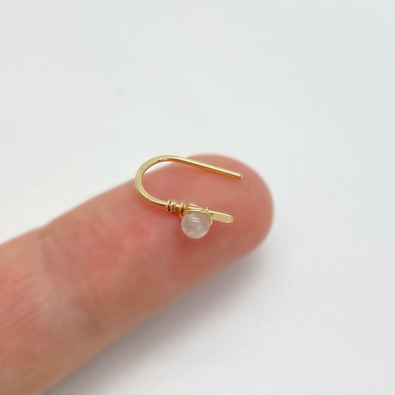 Gouden Minimalistische Oorbellen Met Rozenkwarts