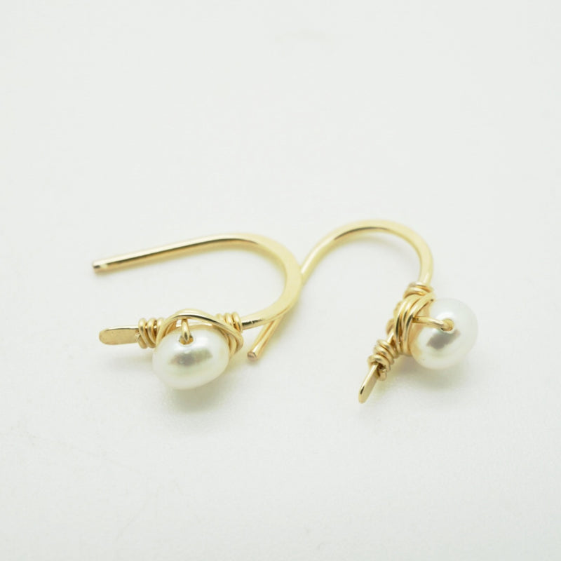 Gouden Oorbellen Met Zoetwaterparel, 14K Goldfill