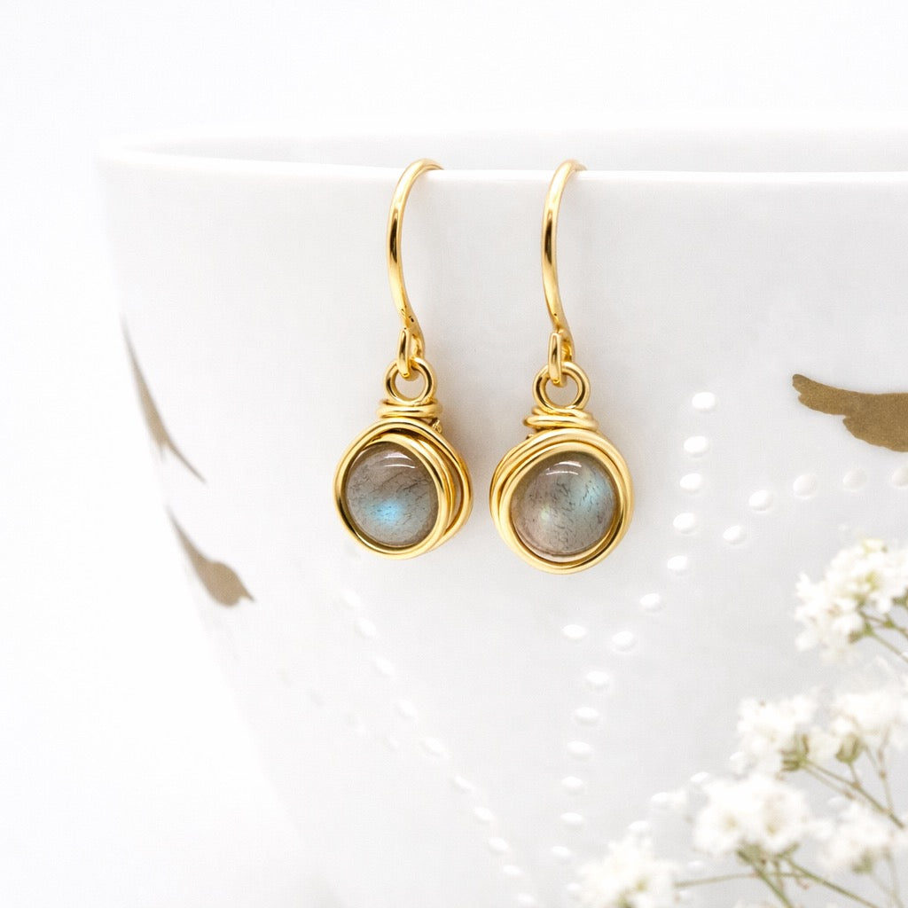 14k gold filled oorbellen met labradoriet en zachte flash