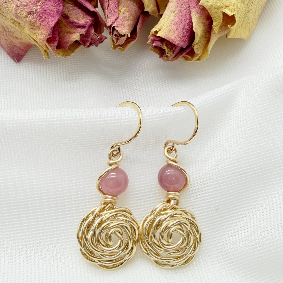 14k gold filled roos oorbellen met rozenkwarts