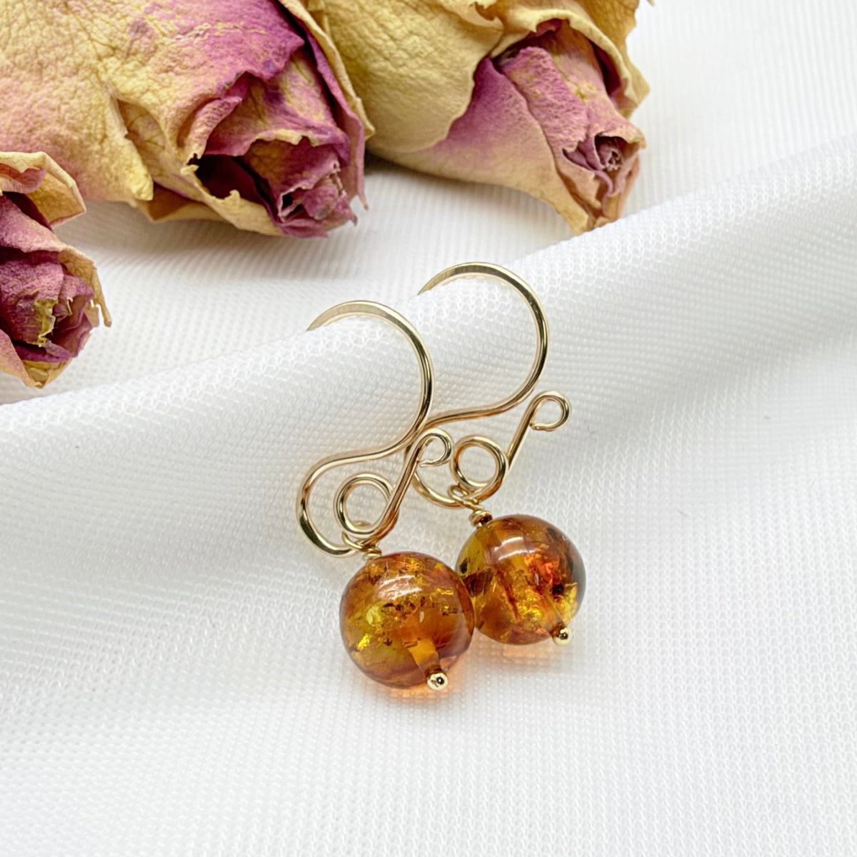 14k gold fill oorbellen met Barnsteen