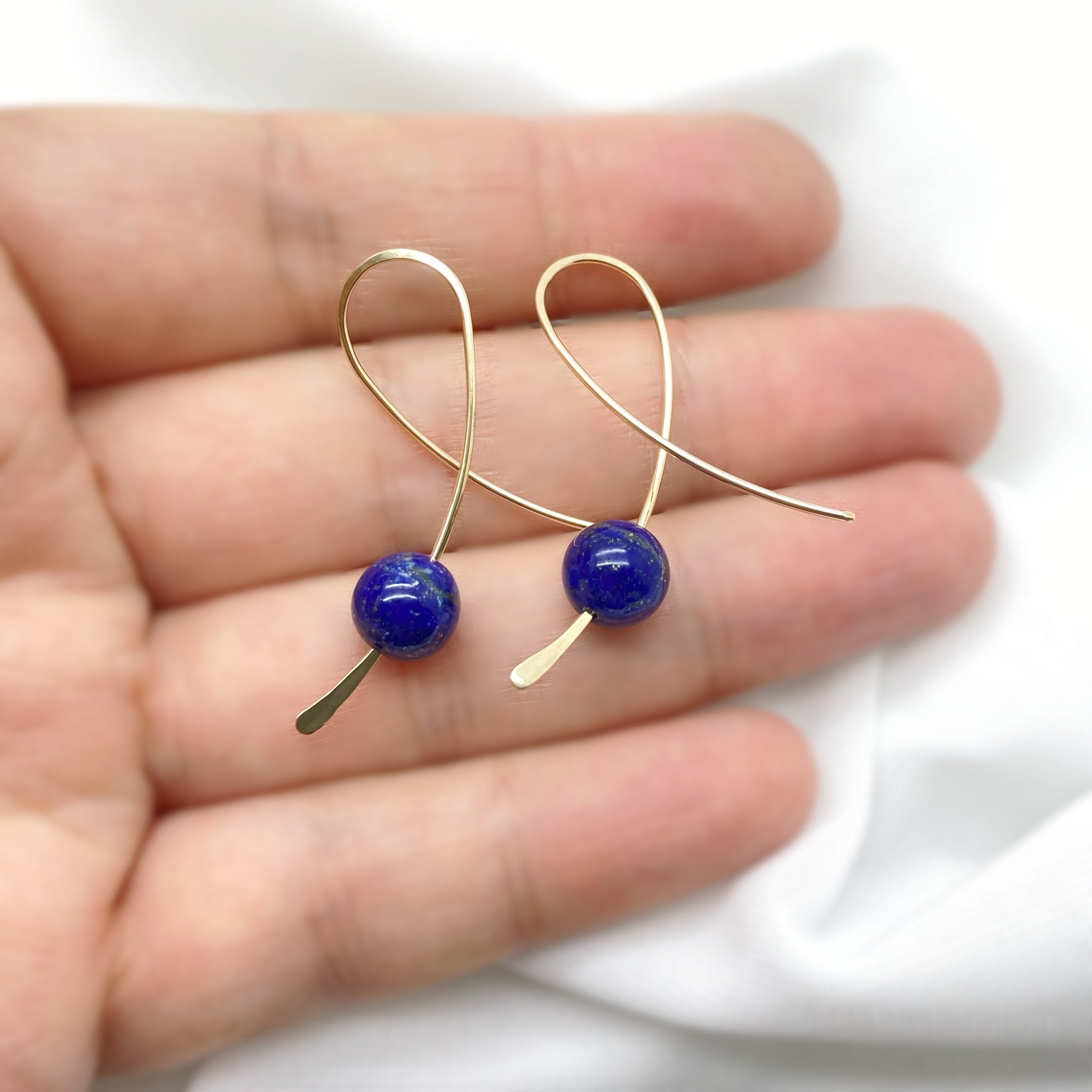 14K Gold Filled Confetti Oorbellen Met Lapis Lazuli
