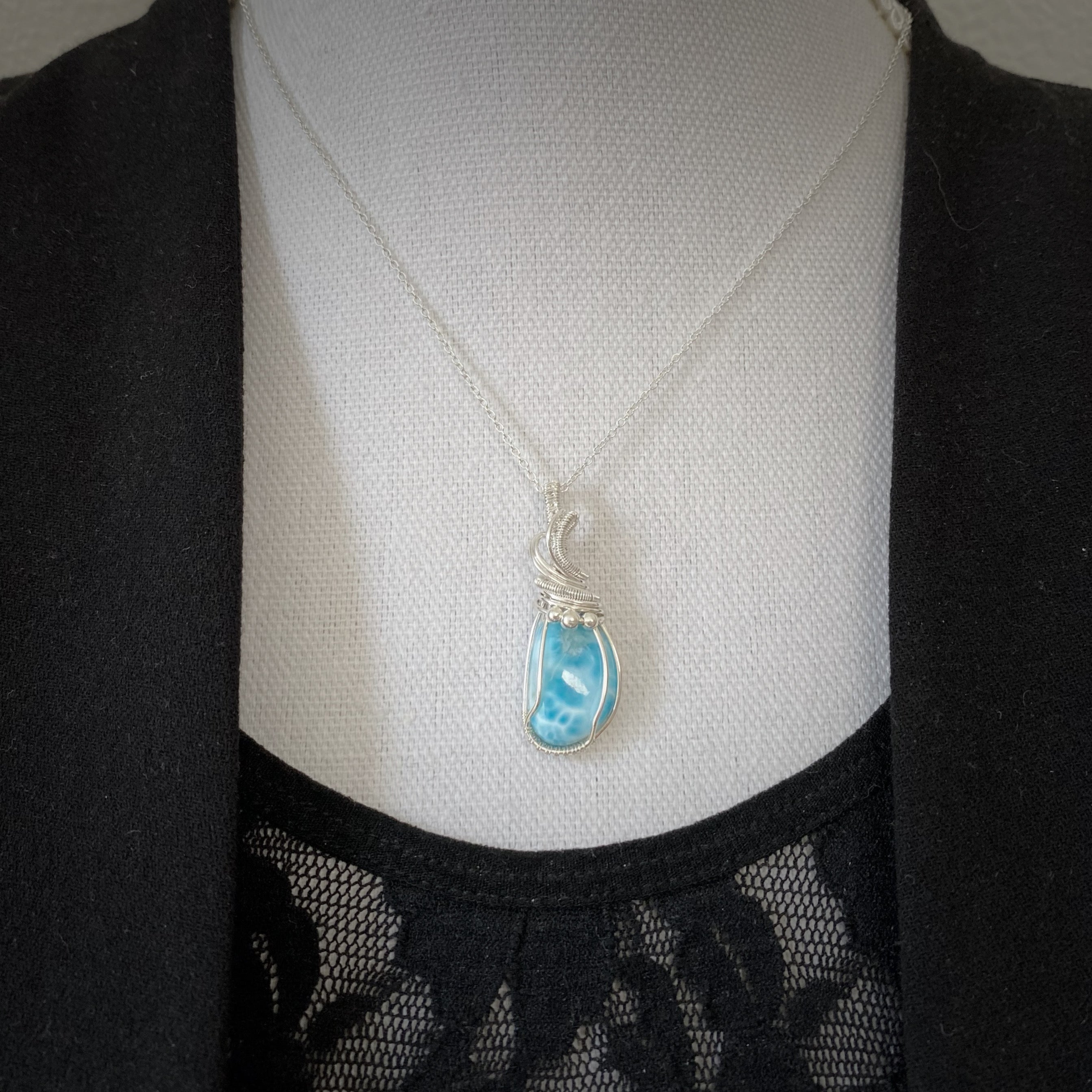 Gereserveerd - Zilveren hanger met Larimar