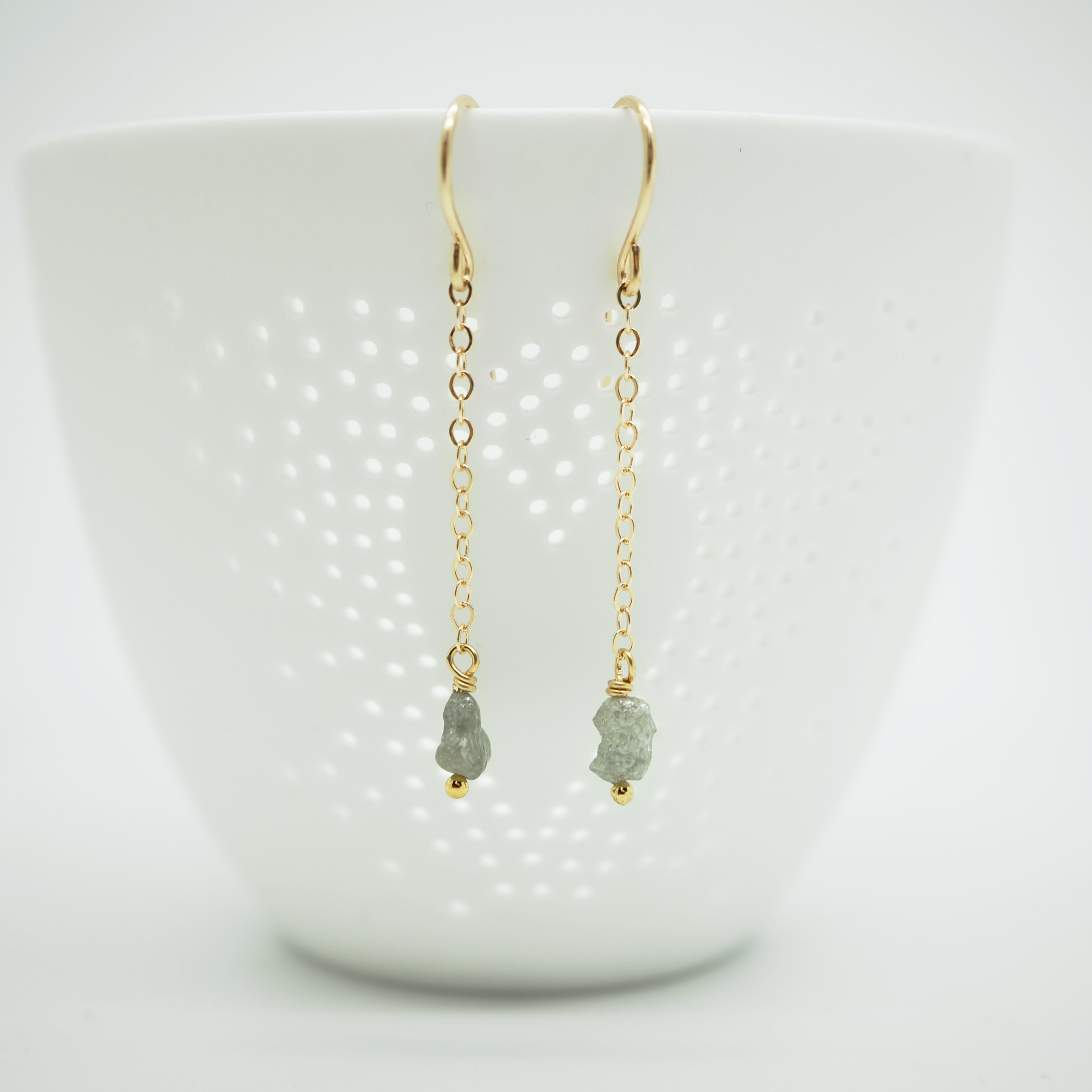 Oorhangers - 14K gold filled - Met ruwe diamant