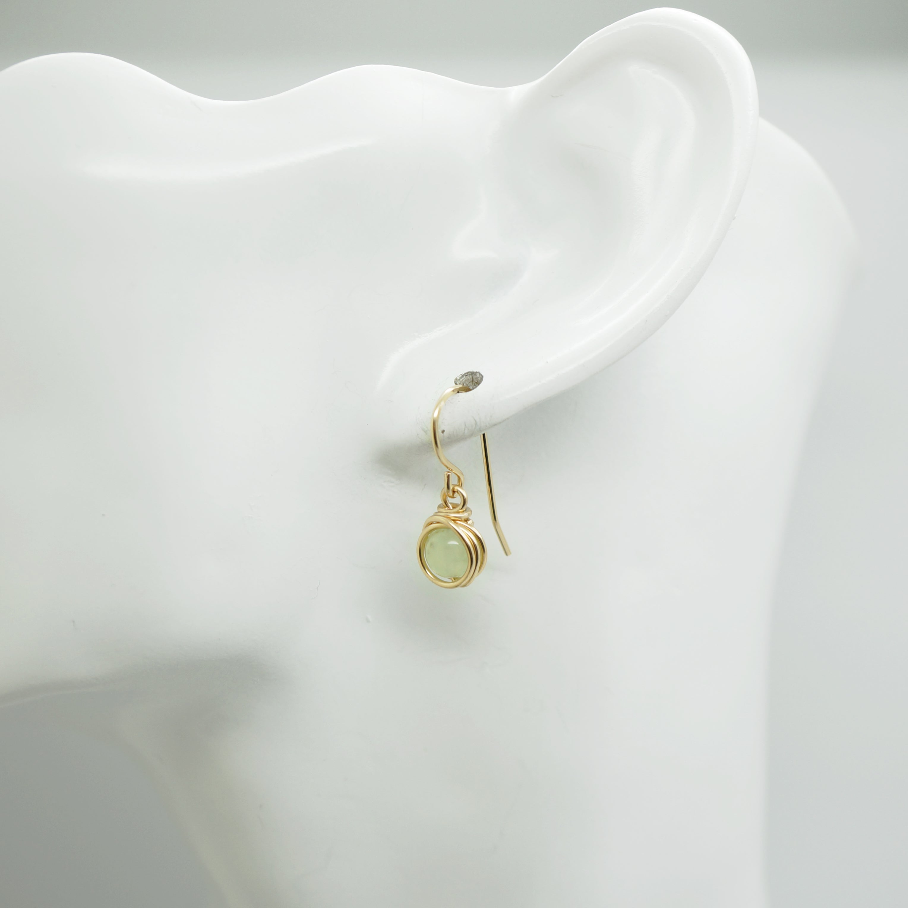 Oorbellen - 14k oorbellen met prehniet