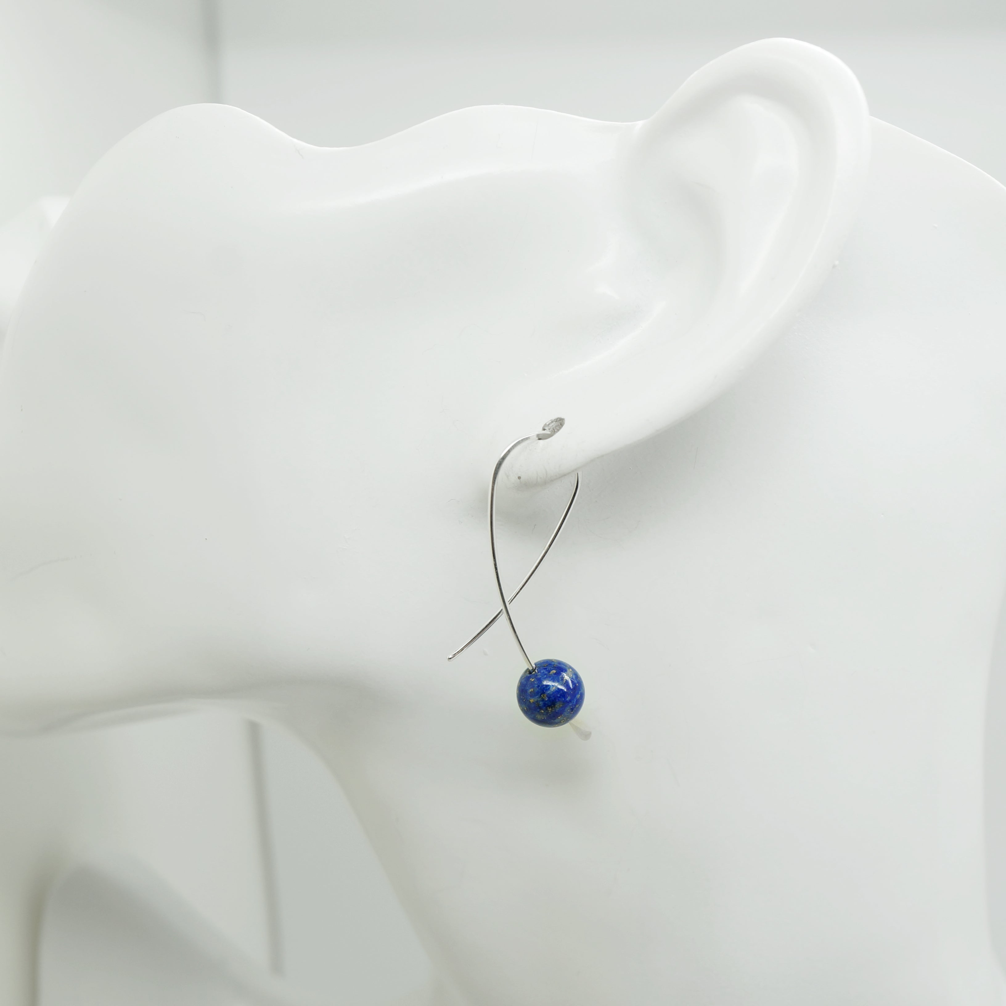 Zilveren Oorbellen met Lapis Lazuli – Handgemaakte Confetti Stijl Oorbellen