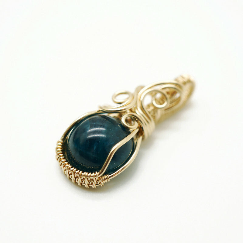 14k gold fill wire wrap hanger met Apatiet
