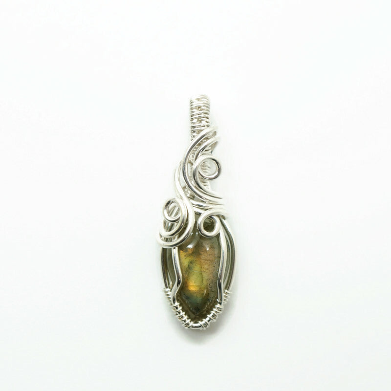 Sterling zilveren wire wrap hanger met labradoriet