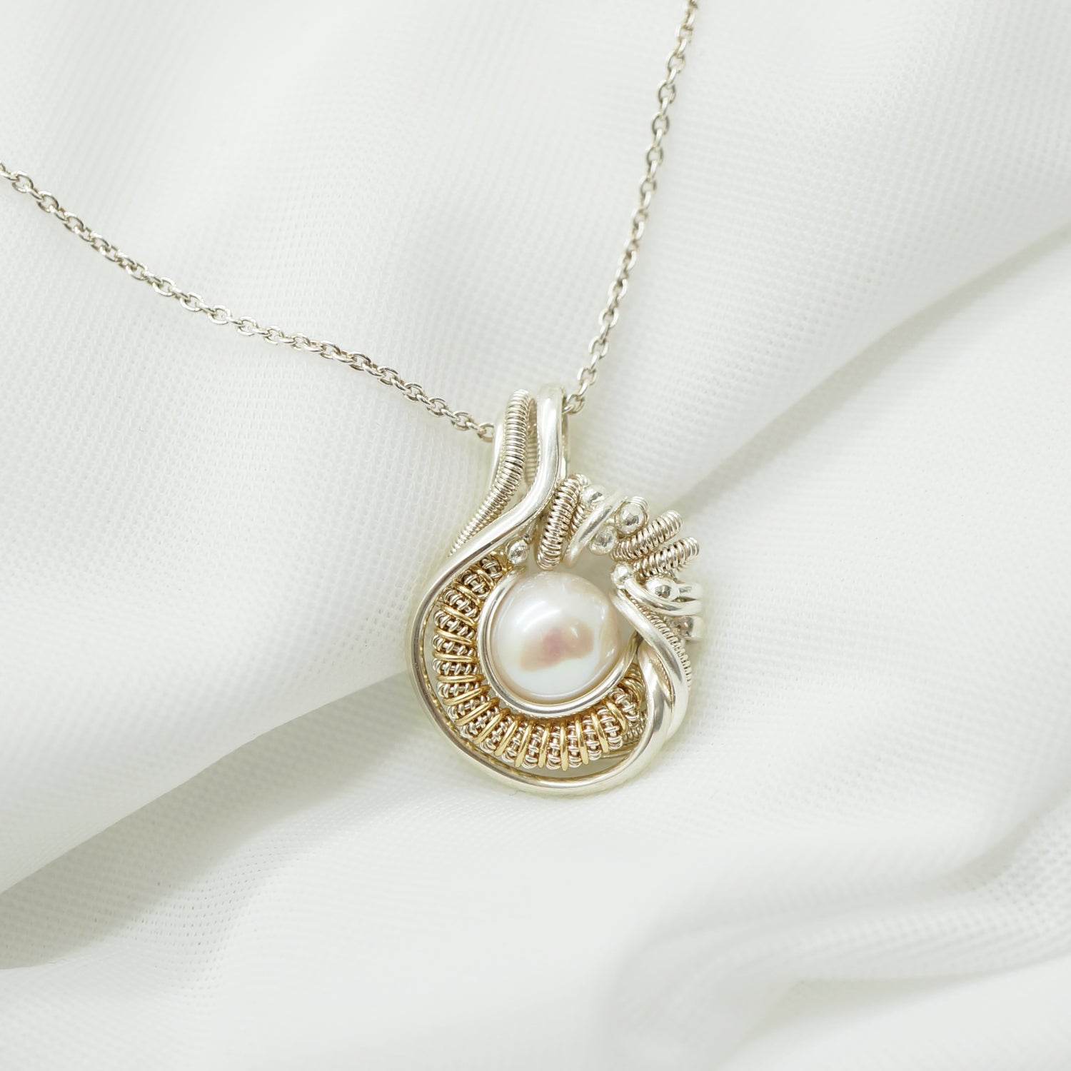 Wire wrap hanger - Sterling zilver - 14K gold filled - Met zoetwaterparel