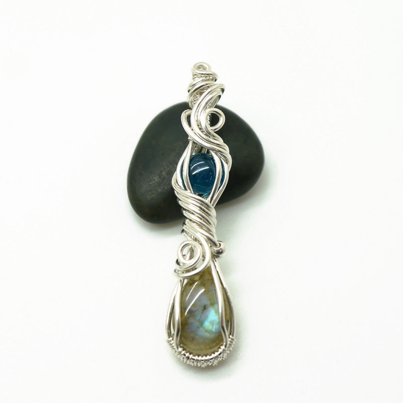 Sterling zilveren wire wrap hanger met labradoriet en apatiet