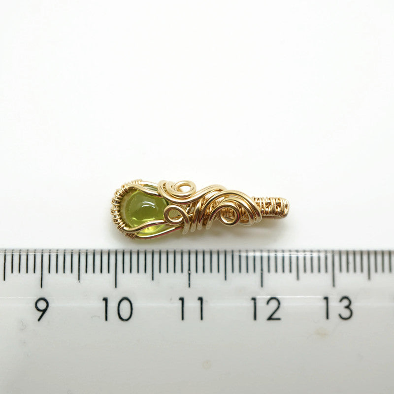 14k Gold Filled Hanger met Groene Peridoot – Handgemaakt en Uniek
