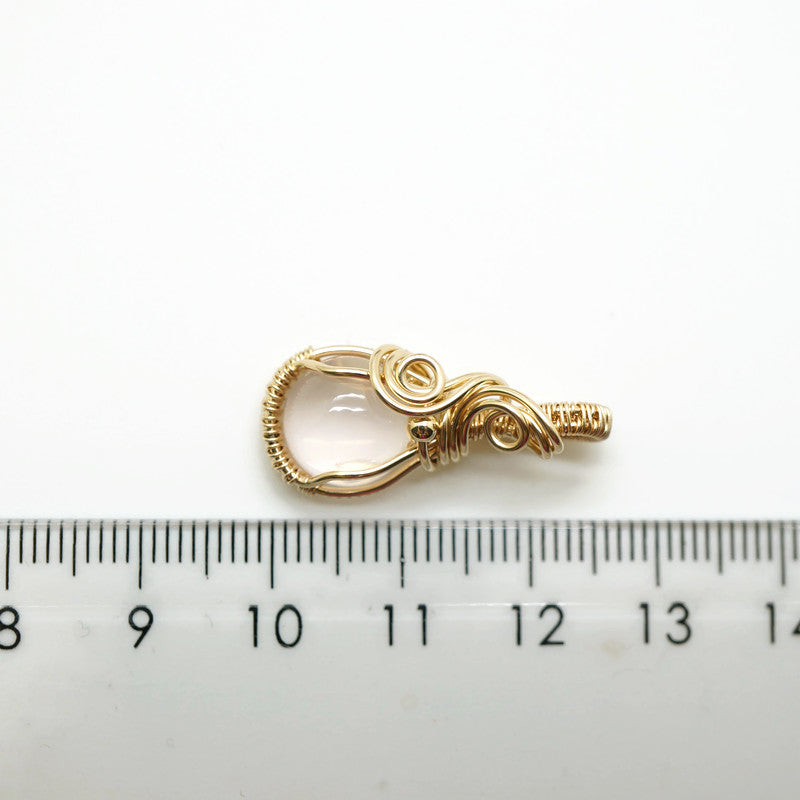 Handgemaakte 14k Gold Filled Wire Wrap Hanger met Zachtroze Rozenkwarts