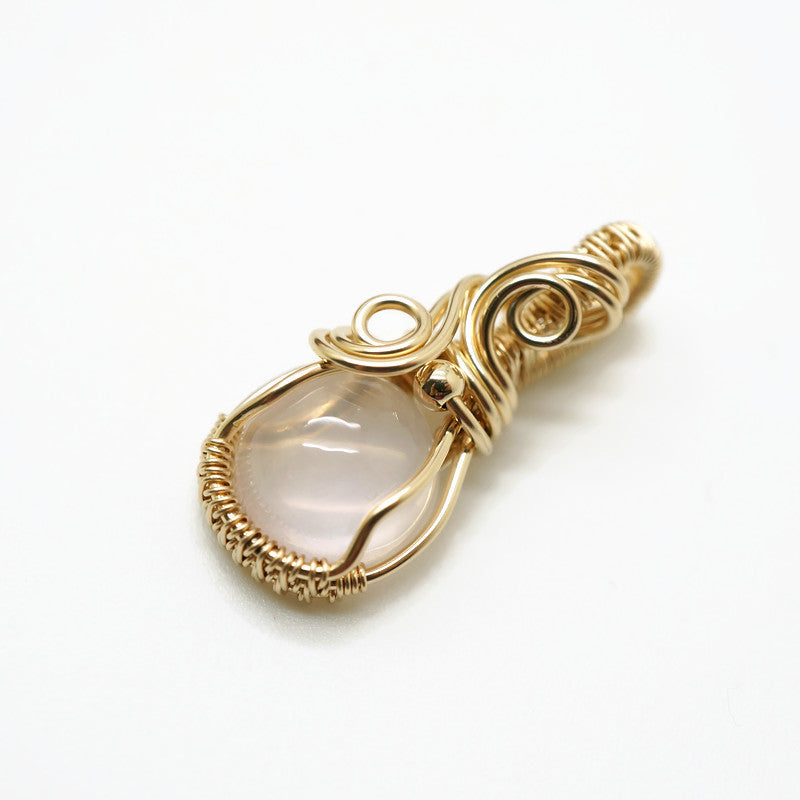 Handgemaakte 14k Gold Filled Wire Wrap Hanger met Zachtroze Rozenkwarts