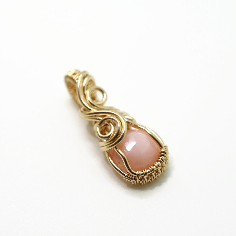 14k gold filled wire wrap hanger met roze opaal