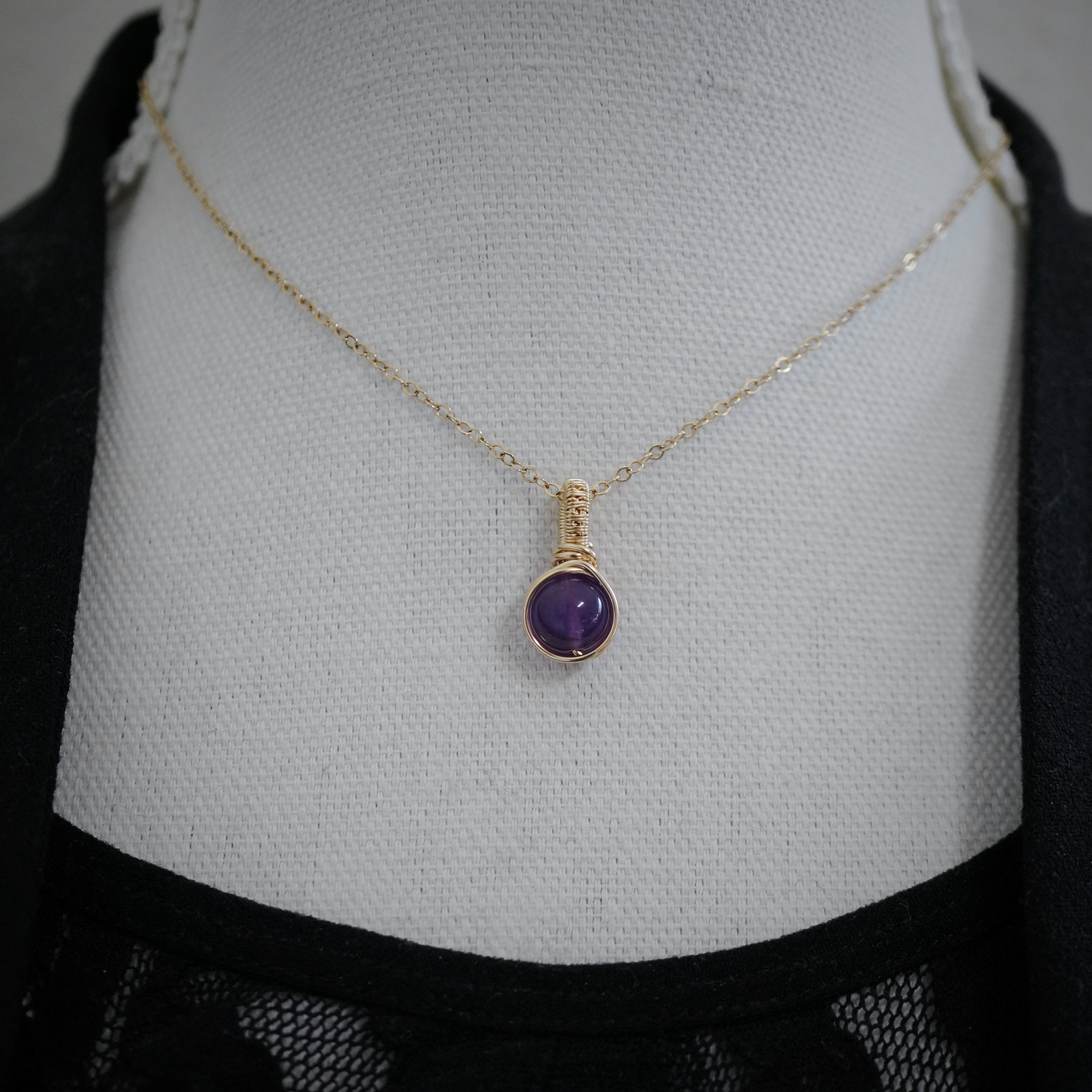 14k Gold Filled Hanger met Amethist, Handgemaakt Sieraad