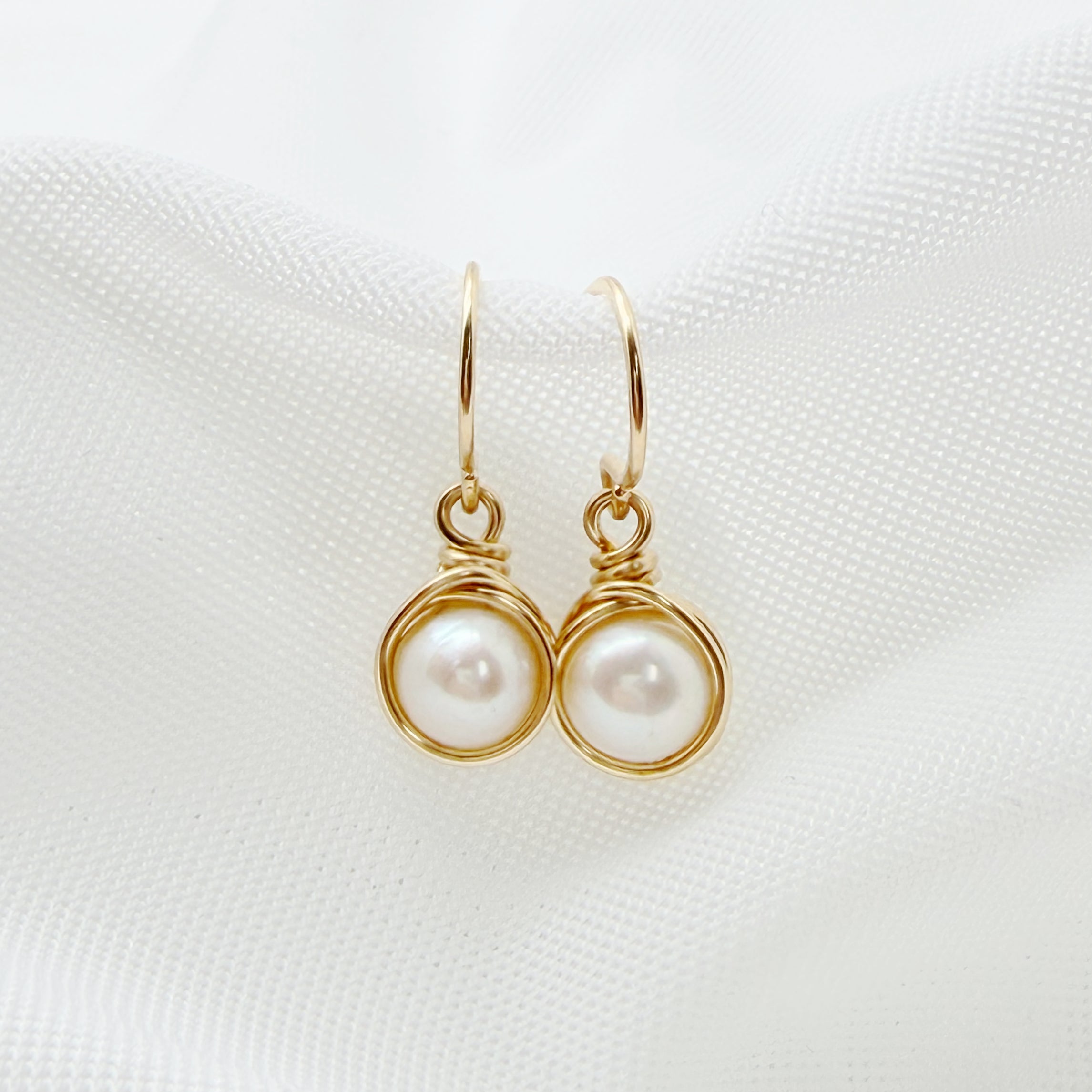 14k gold filled oorbellen met zoetwaterparel