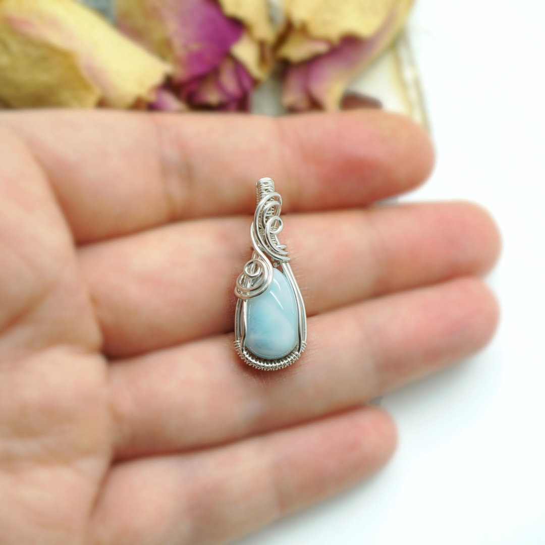 925 Zilveren wire wrap hanger met Larimar