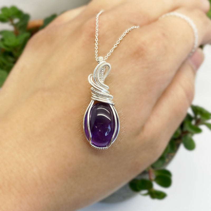 Sterling Zilveren Wire Wrap Hanger Met Paarse Amethist