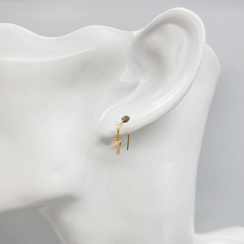Gouden Minimalistische Oorbellen Met Rozenkwarts