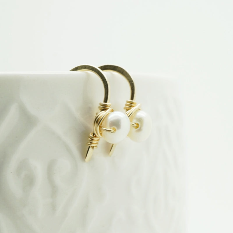 Gouden Oorbellen Met Zoetwaterparel, 14K Goldfill
