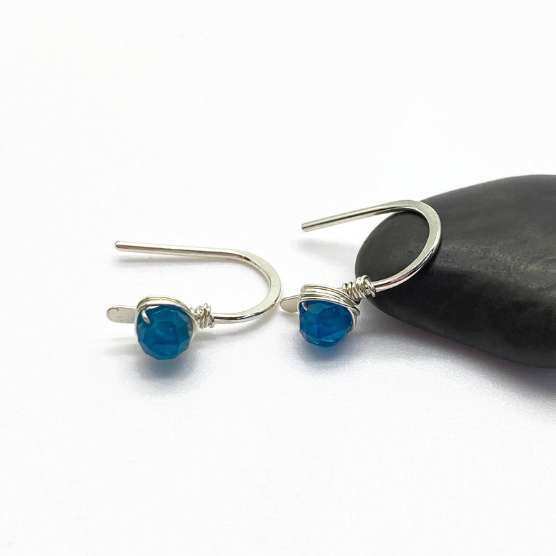 Zilveren Oorbelletjes Met Blauwe Apatiet