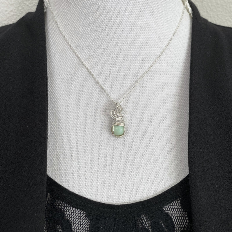 Sterling Zilveren Wire Wrap Hangertje Met Chrysopraas