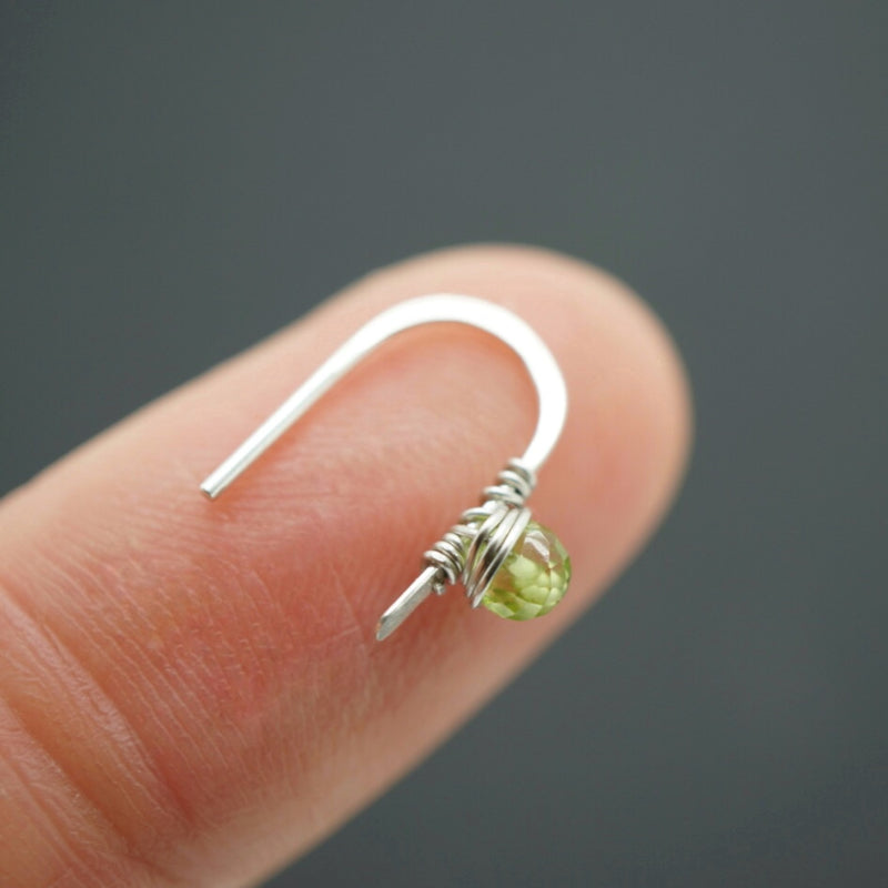 Kleine Zilveren Oorbellen Met Groene Peridoot