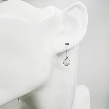 Kleine opaal oorbellen van sterling zilver