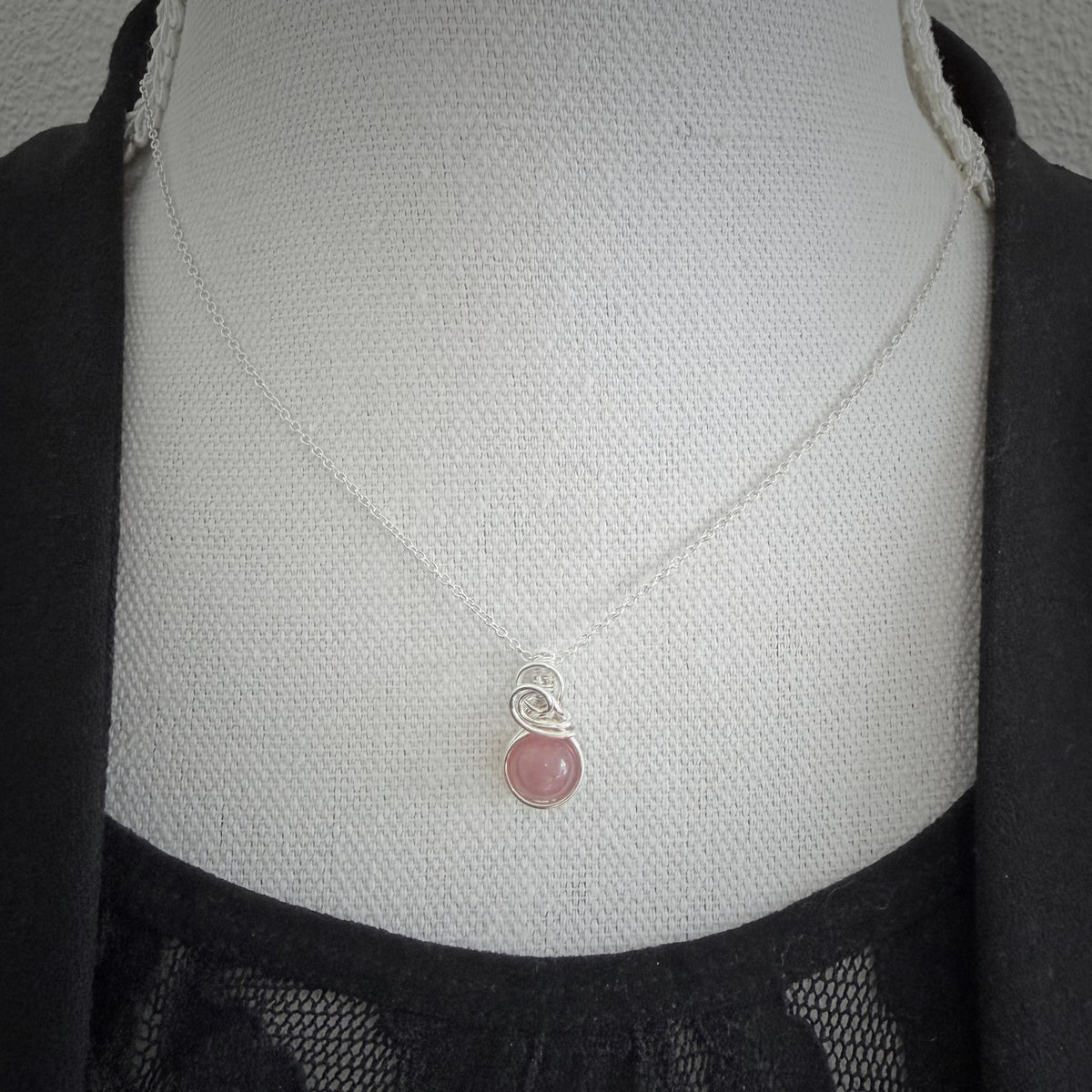 Sierlijke rozenkwarts hanger van sterling zilver - Wire wrap hanger