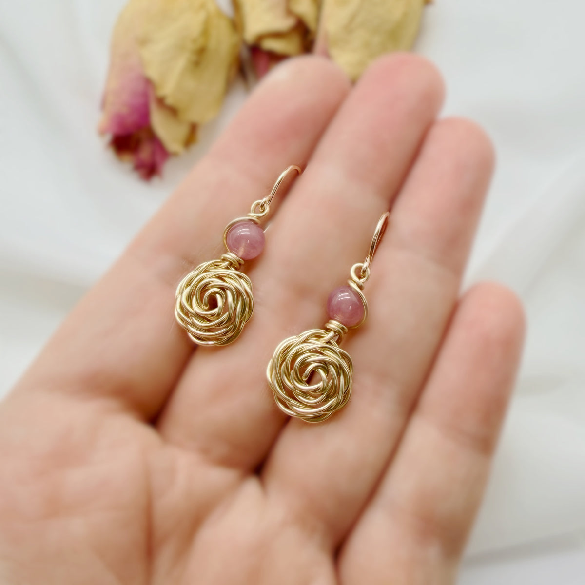 14k gold filled roos oorbellen met rozenkwarts