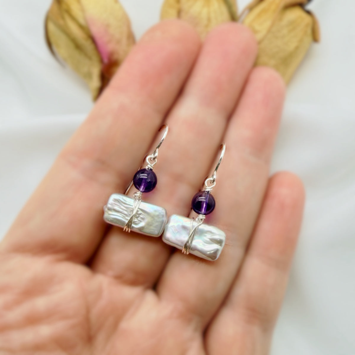Oorbellen met zoetwaterparel en amethist van sterling zilver
