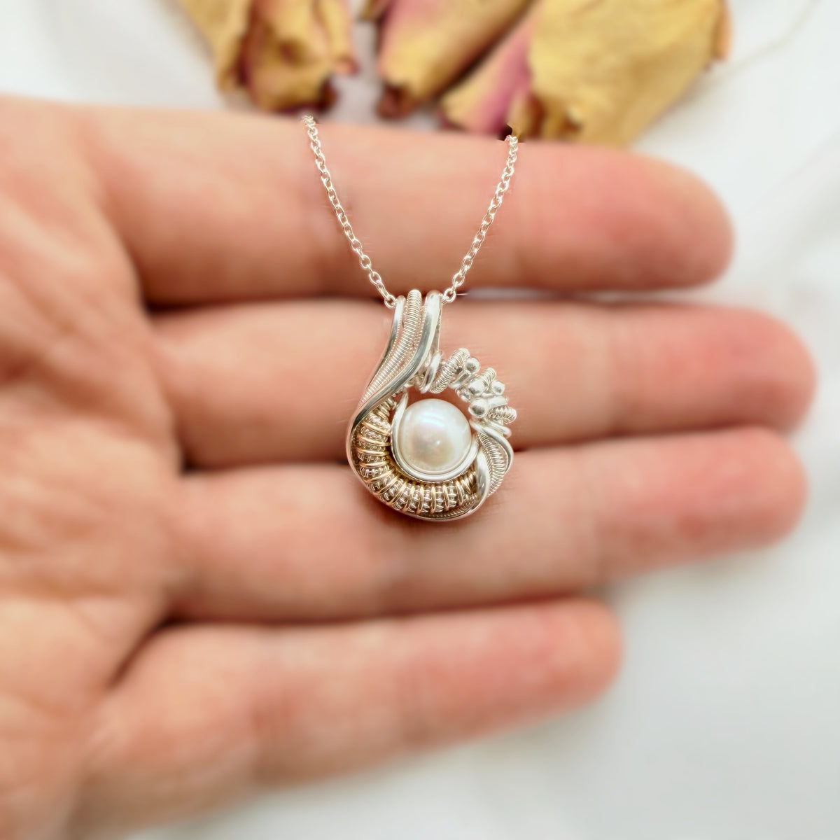 Wire wrap hanger - Sterling zilver - 14K gold filled - Met zoetwaterparel