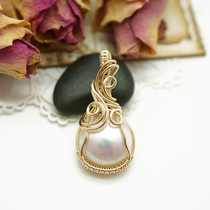 Gouden hanger met parel - 14k gold filled wire wrap hanger met zoetwaterparel