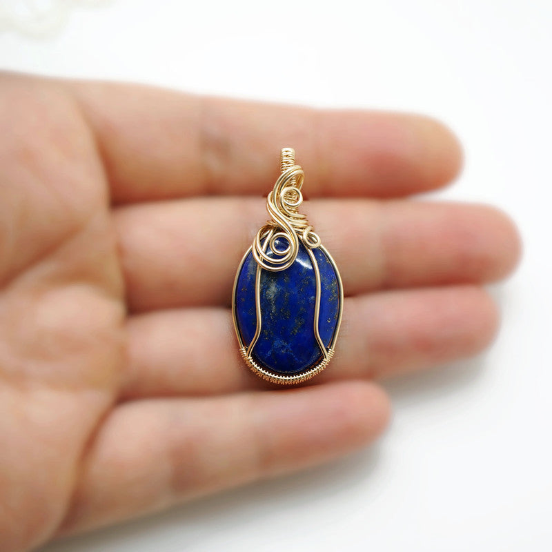 14k gold filled wire wrap hanger met Lapis Lazuli