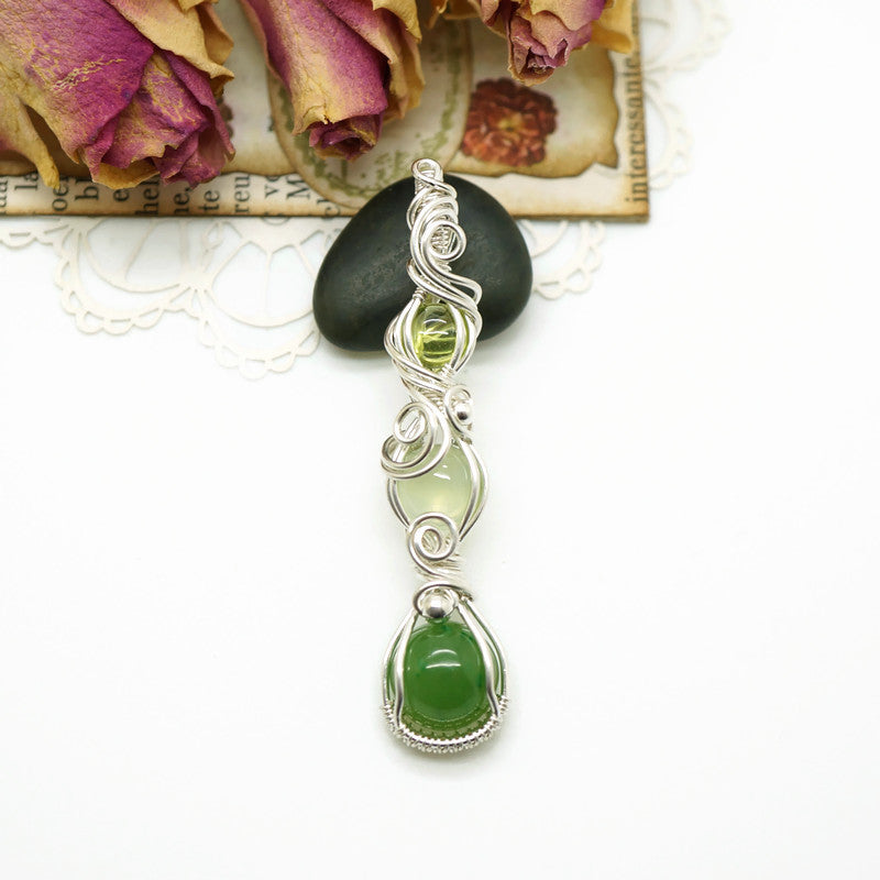 Zilveren hanger met jade, prehniet en peridoot