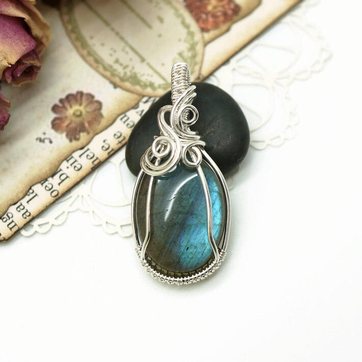 Wire wrap hanger - Zilver - Met labradoriet - Sterling zilver