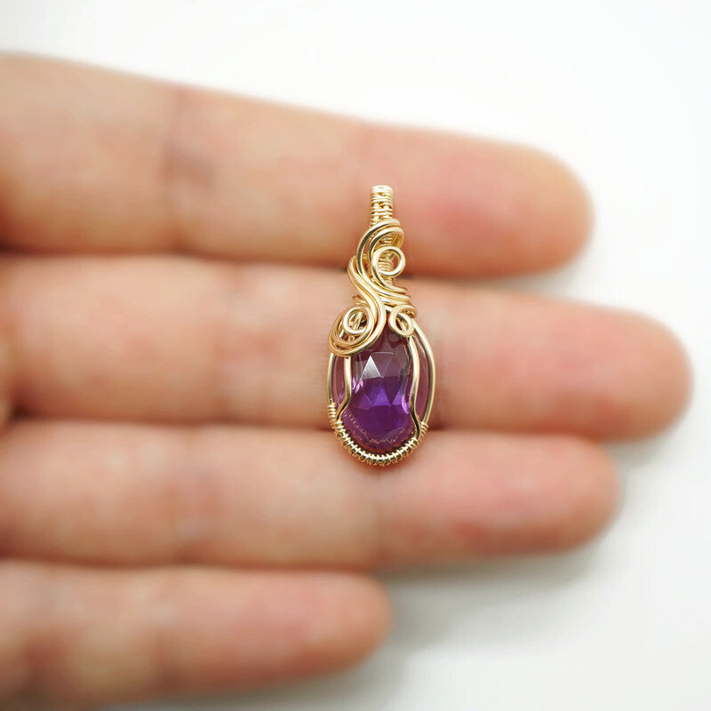 14k gold filled wire wrap hanger met amethist